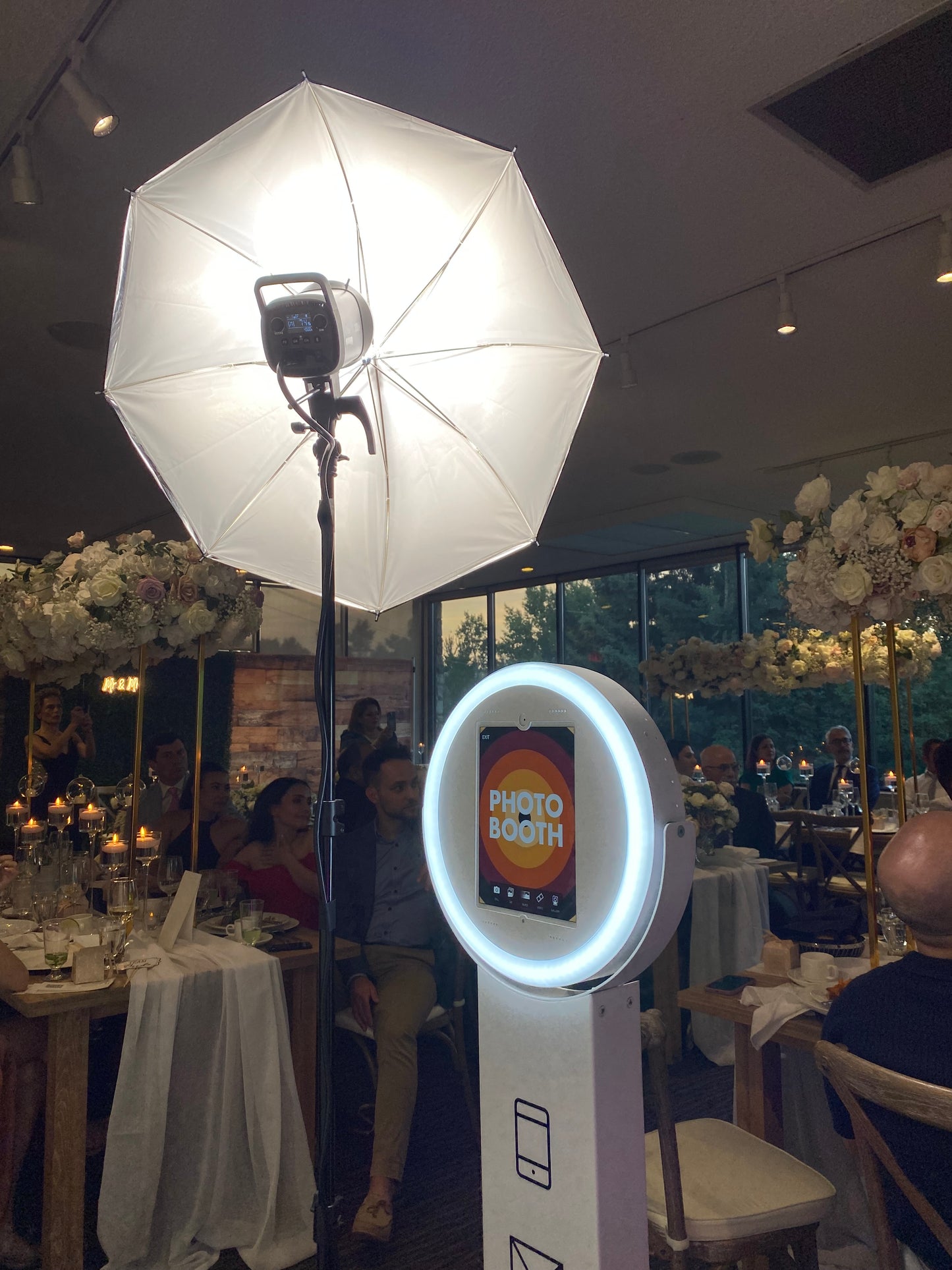 Premium DJ + Social Photobooth